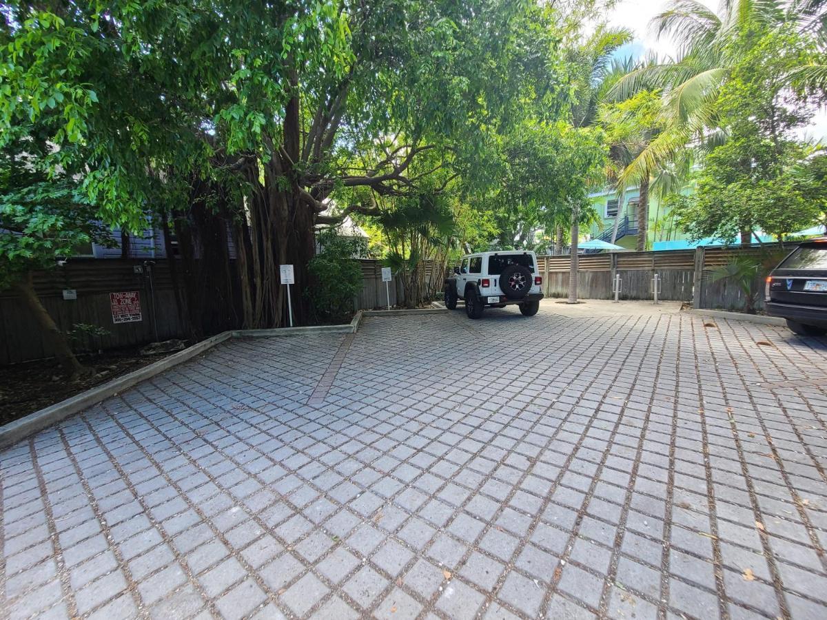 Duval Street Suite W Parking And Pool Key West Exterior photo